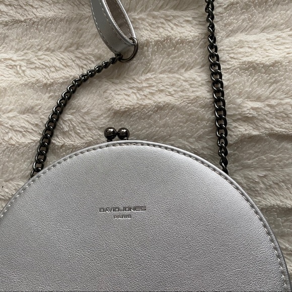 Silver Circle Handbag - Picture 2 of 7